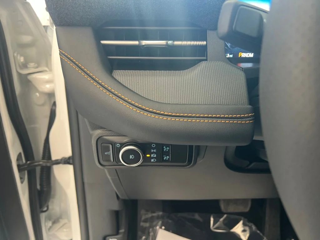 New 2026 Star White Metallic Tri-Coat Ford Tremor® image 15