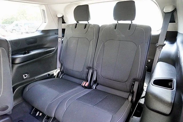 Used 2023 Black Jeep Laredo image 17