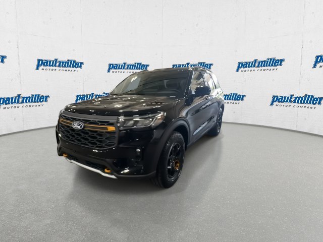 New 2027 Agate Black Metallic Ford Tremor® image 5