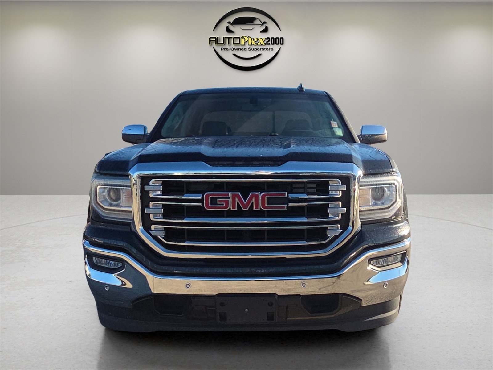 2018 Gmc Sierra 1500 SLT photo 2