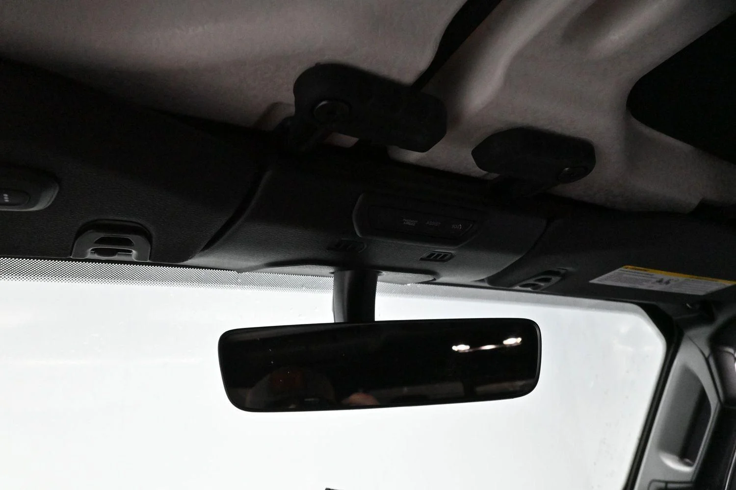 Used 2021 Sting-Gray Clearcoat Jeep Mojave image 25