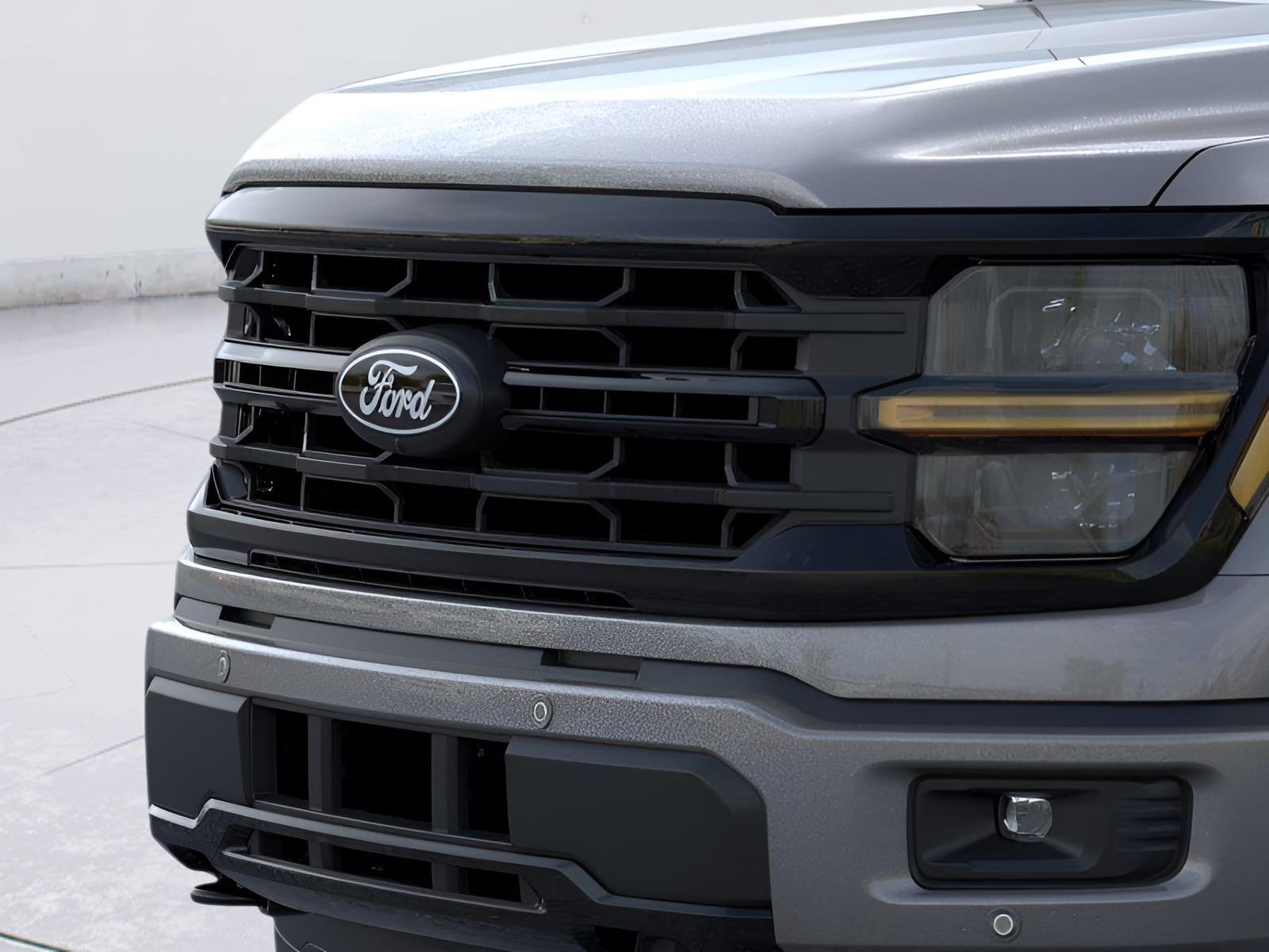 New 2026 Carbonized Gray Metallic Ford XLT image 17