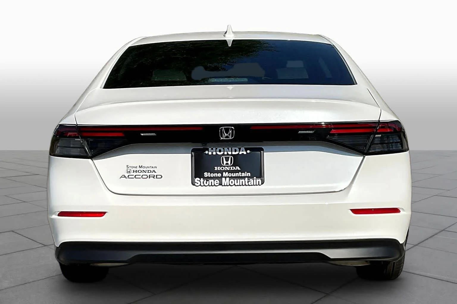 New 2026 Platinum White Pearl Honda LX image 4