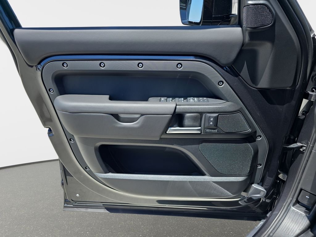 New 2026 Carpathian Grey Land Rover V8 image 28