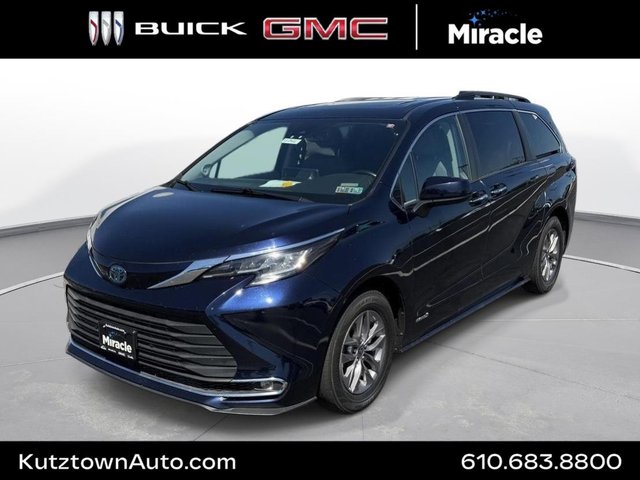 2021 Toyota Sienna XLE