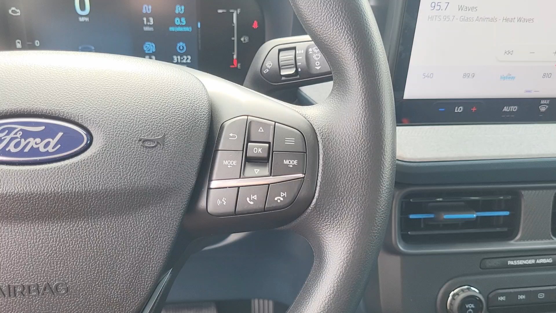 New 2026 Carbonized Gray Metallic Ford XLT image 16