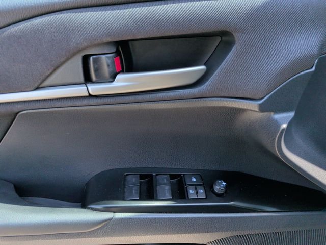 Certified Used 2025  Toyota LE image 15
