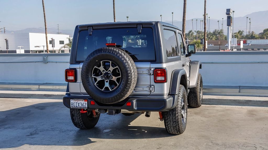 Used 2018 Billet Silver Metallic Jeep Rubicon image 9