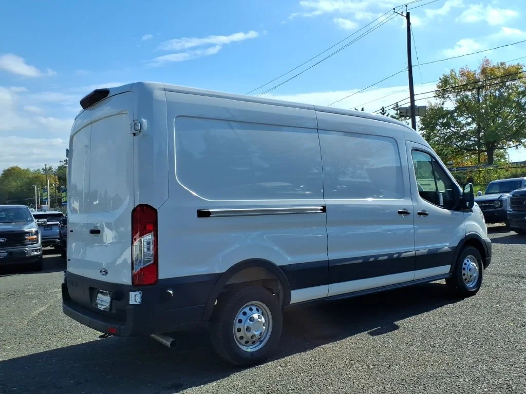 New 2027 Oxford White Ford Cargo Van image 6