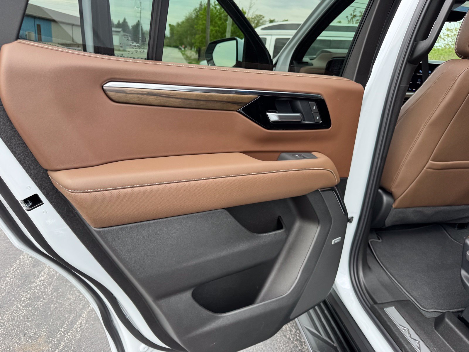 New 2026 Polar White Tricoat Chevrolet High Country image 20