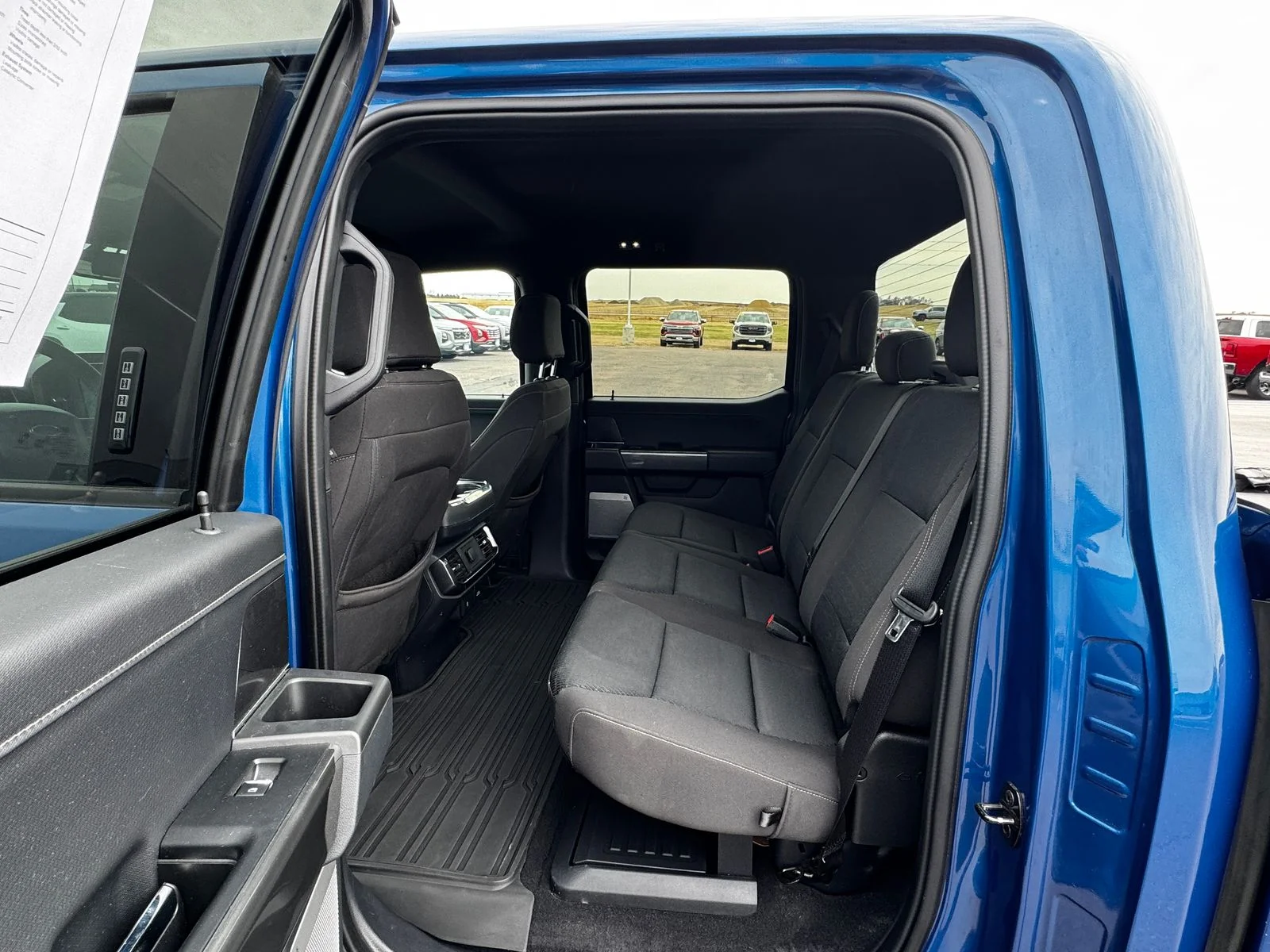 Used 2023 Blue Metallic Ford XLT image 10