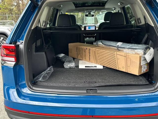 New 2026 Blue Volkswagen 2.0T SE w/Technology image 36