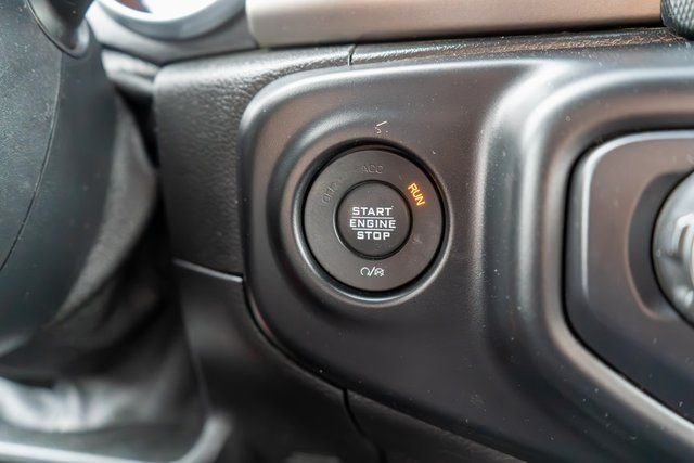 Used 2020 Red Jeep Sport image 23
