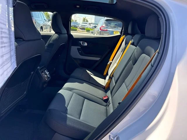 Used 2023 Snow Metallic Polestar Performance image 13