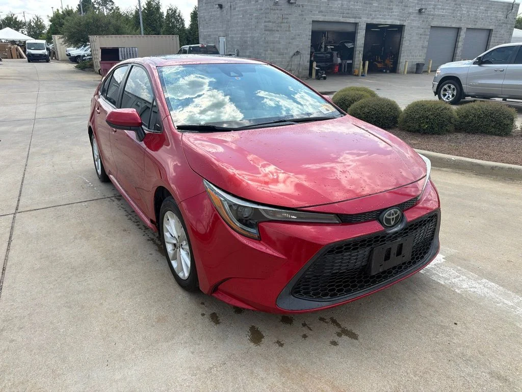 Used 2020 Toyota Corolla LE with VIN 5YFHPRAE5LP009798 for sale in Prattville, AL