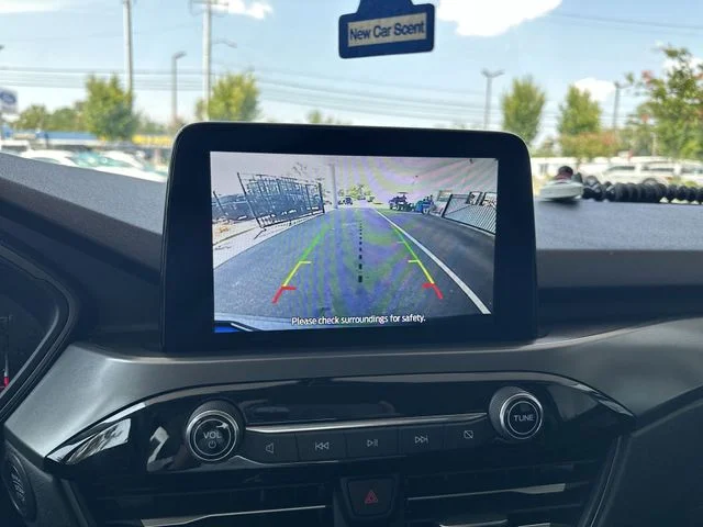 Used 2023 Gray Ford Active image 18