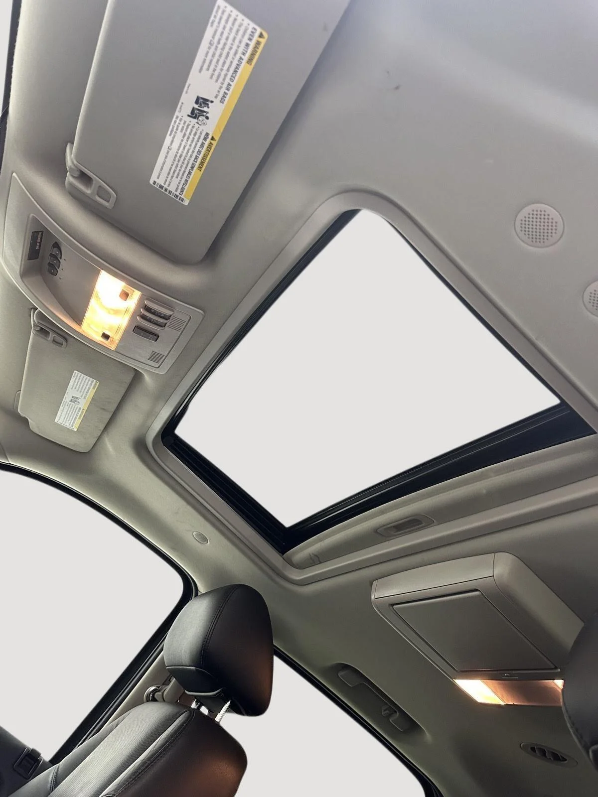 Used 2011 PURE SILVER METALLIC GMC Denali image 15