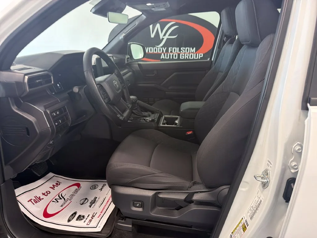 Used 2025 White Toyota SR5 image 10