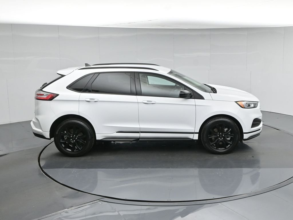Certified Used 2022 White Ford SE image 40