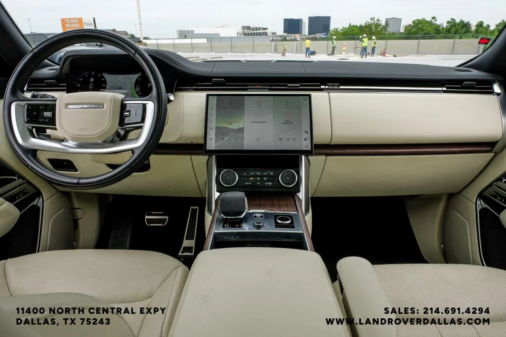 Certified Used 2023 Fuji White Land Rover SE image 13