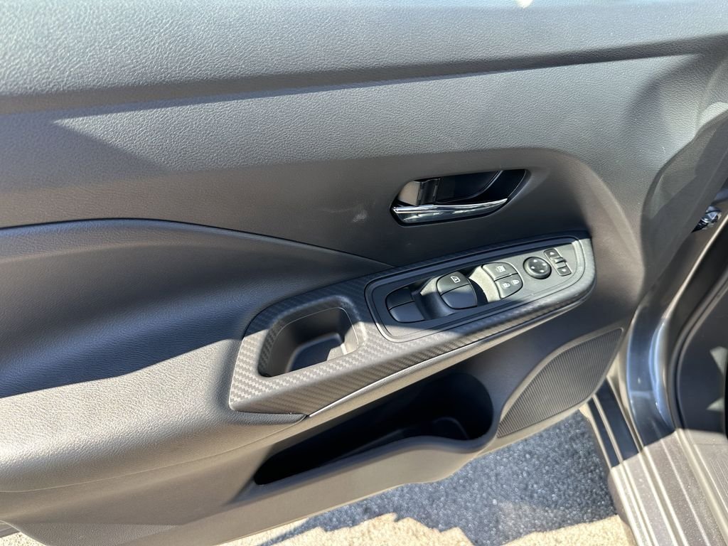 2025 Nissan Versa Sedan SV - Photo 13