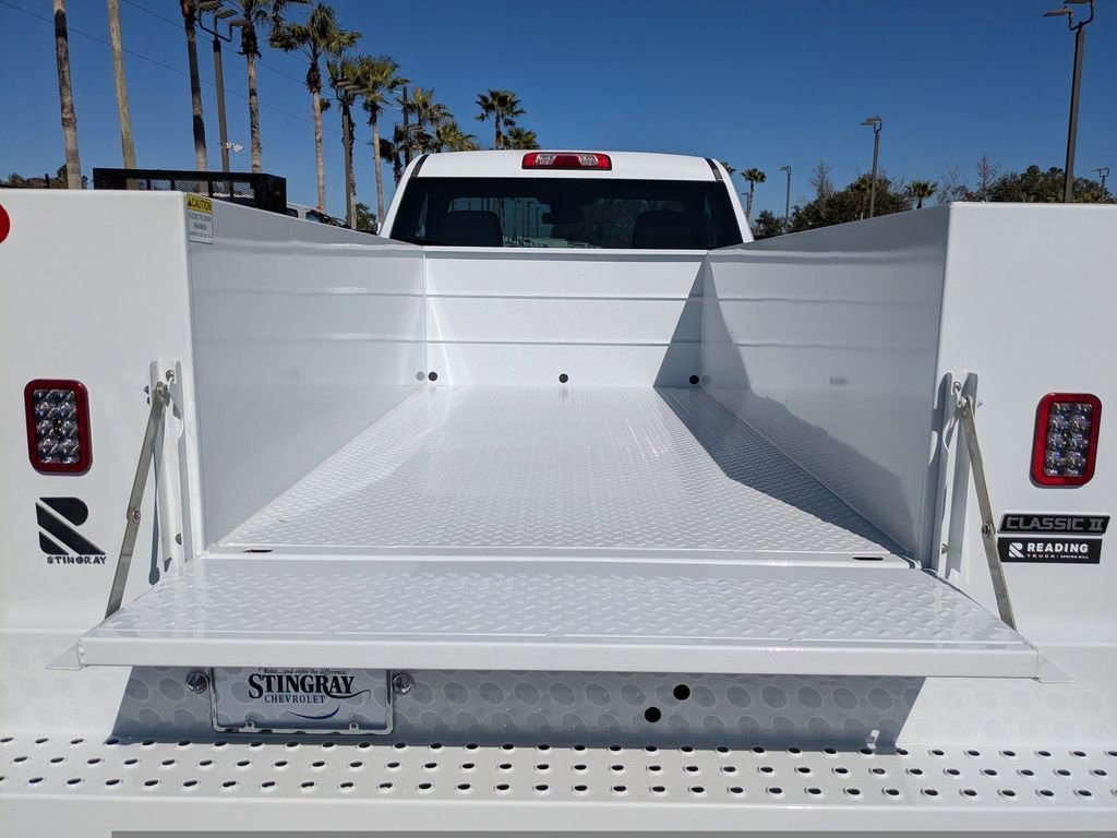 New 2026 Summit White Chevrolet WT image 15
