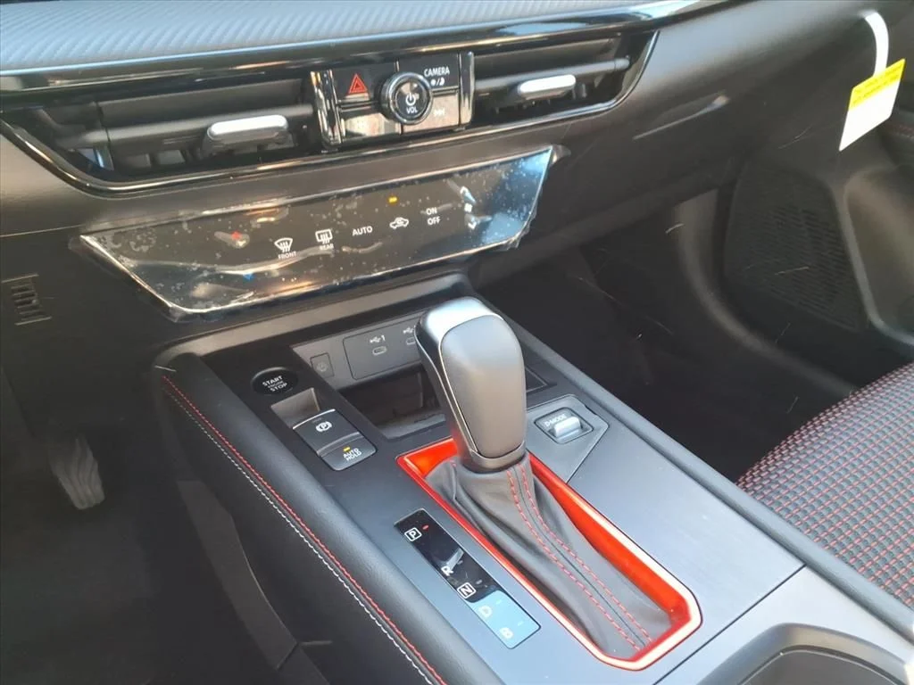 2026 Nissan KICKS SR - Photo 11