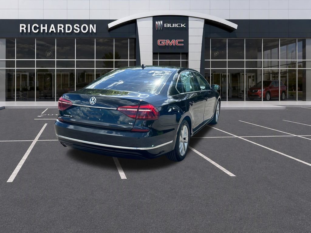 Used 2018 Black Volkswagen 2.0T SE image 5