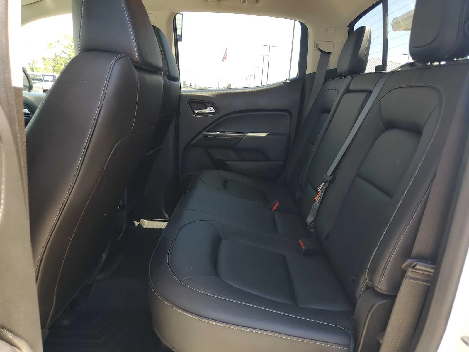 Used 2021 SUMMIT WHITE Chevrolet 4WD Z71 image 18