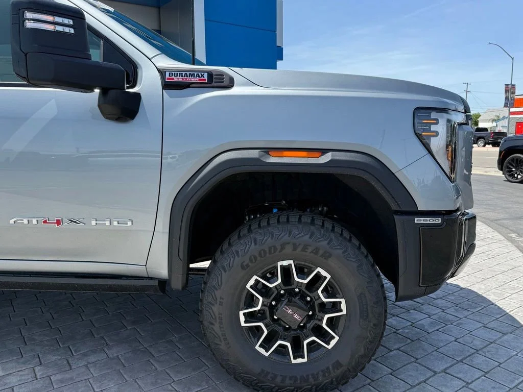 New 2026 Sterling Metallic GMC AT4X image 5