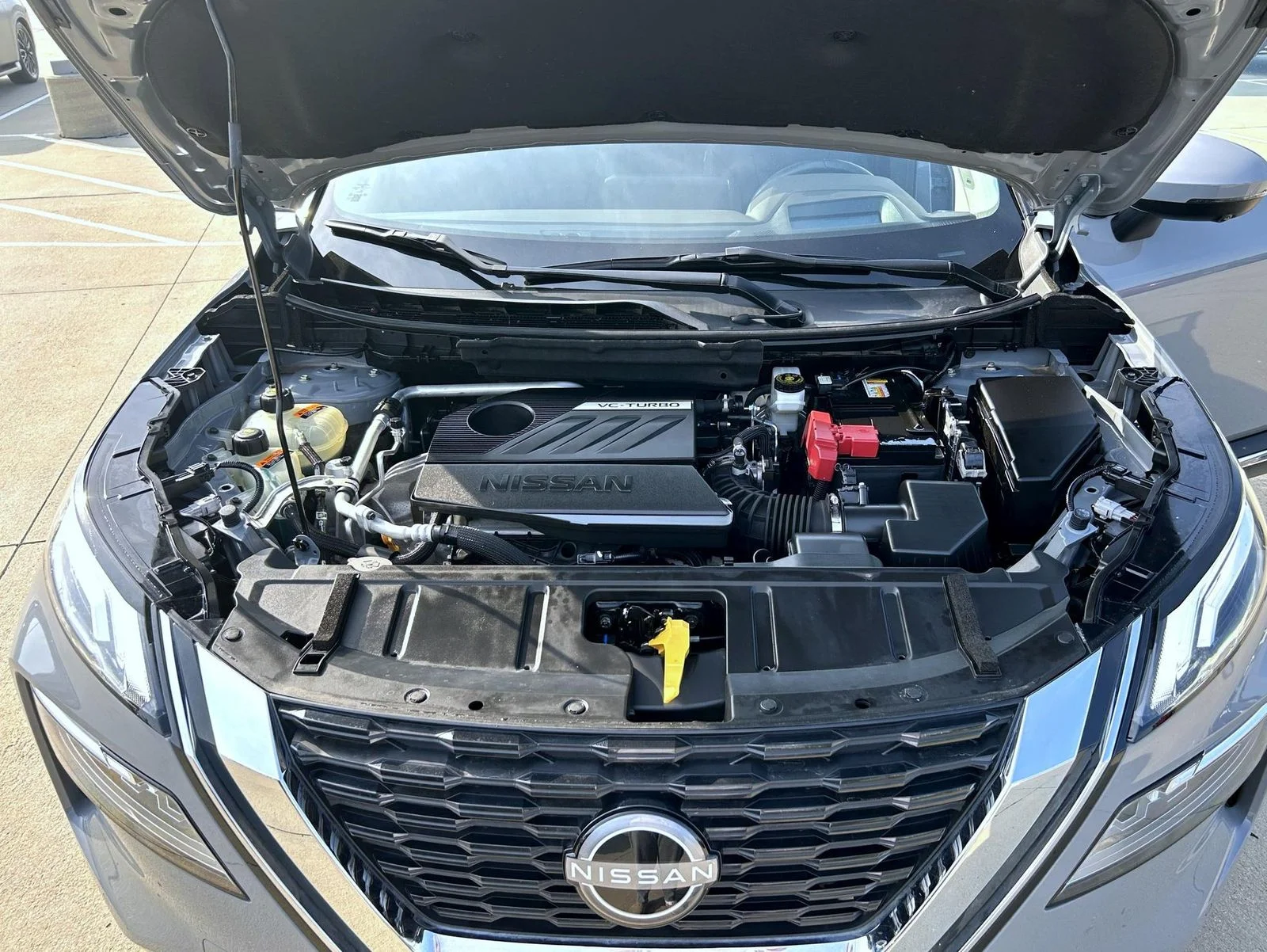 Used 2023 Gray Nissan Platinum image 24