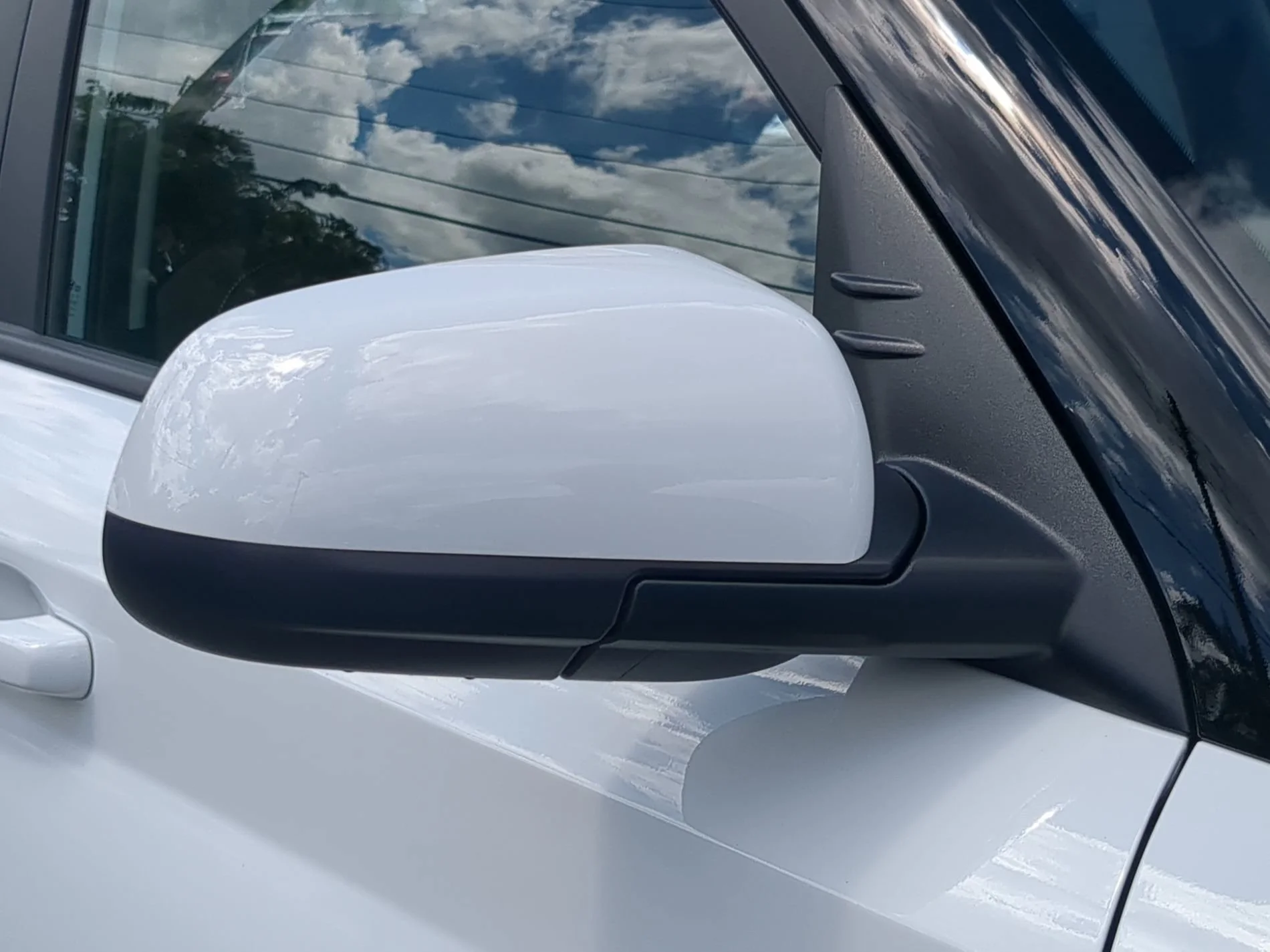 Used 2026 Lunar White Hyundai SEL image 29