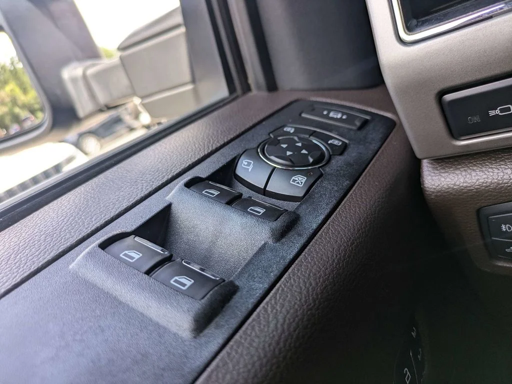 Used 2022 Blue Ford King Ranch image 28