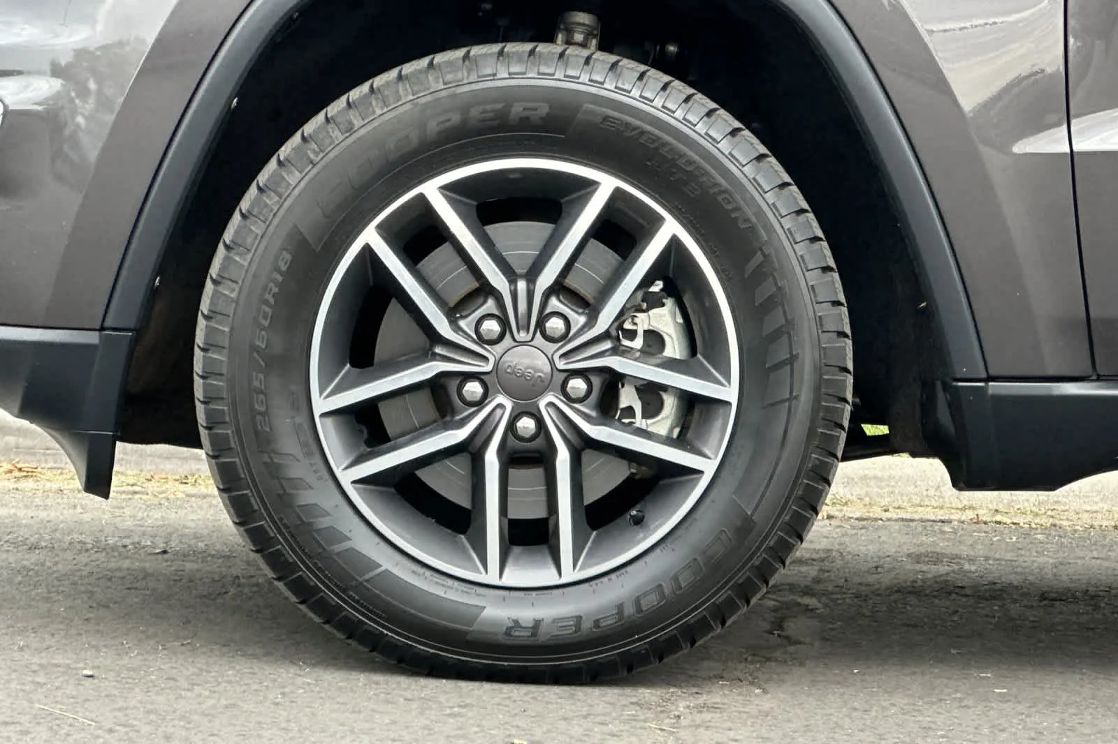 Certified Used 2019 Granite Crystal Clearcoat Metallic Jeep Limited image 27