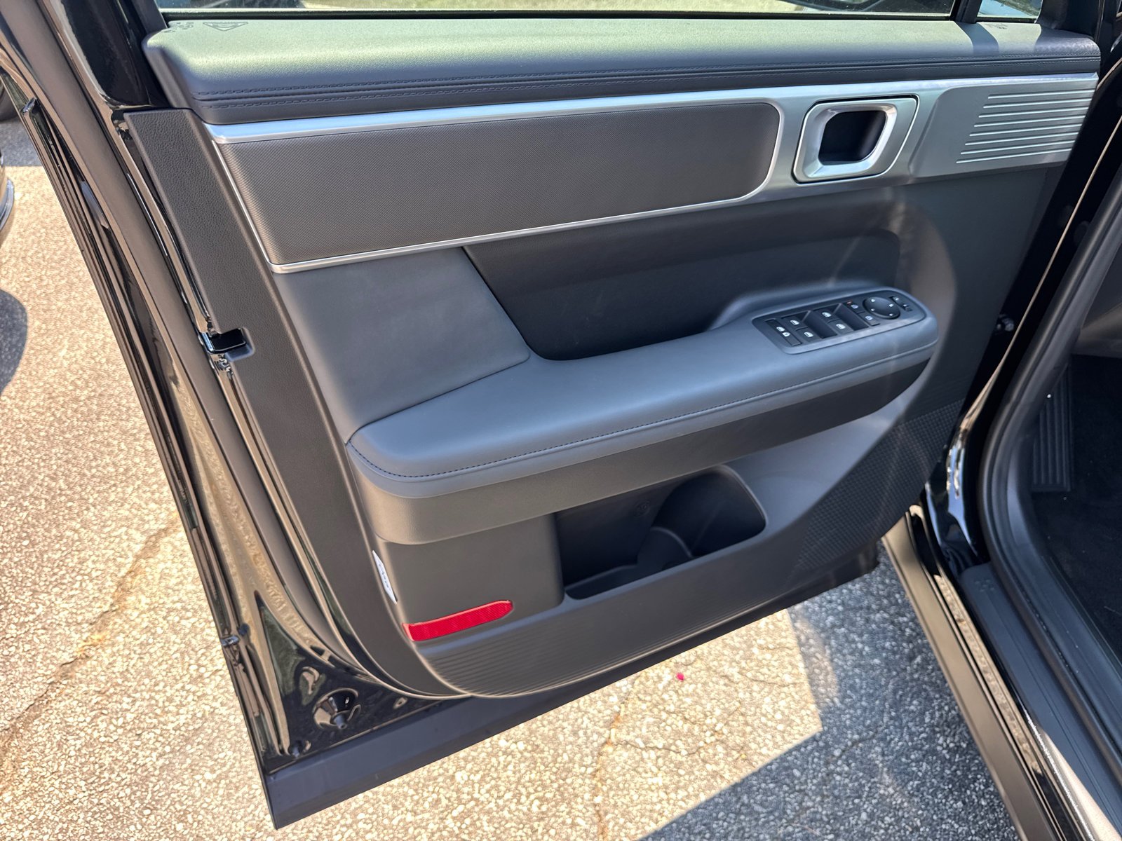 New 2026 Phantom Black Hyundai SEL image 10