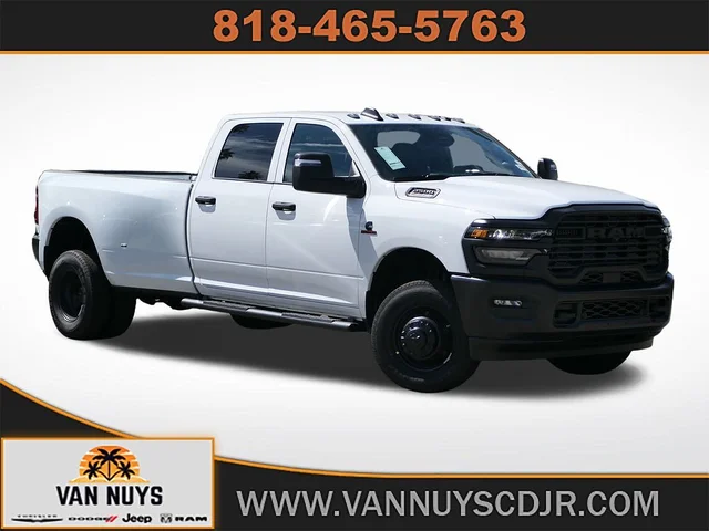 2026 RAM 3500 Tradesman Crew Cab 4x4 8' Box