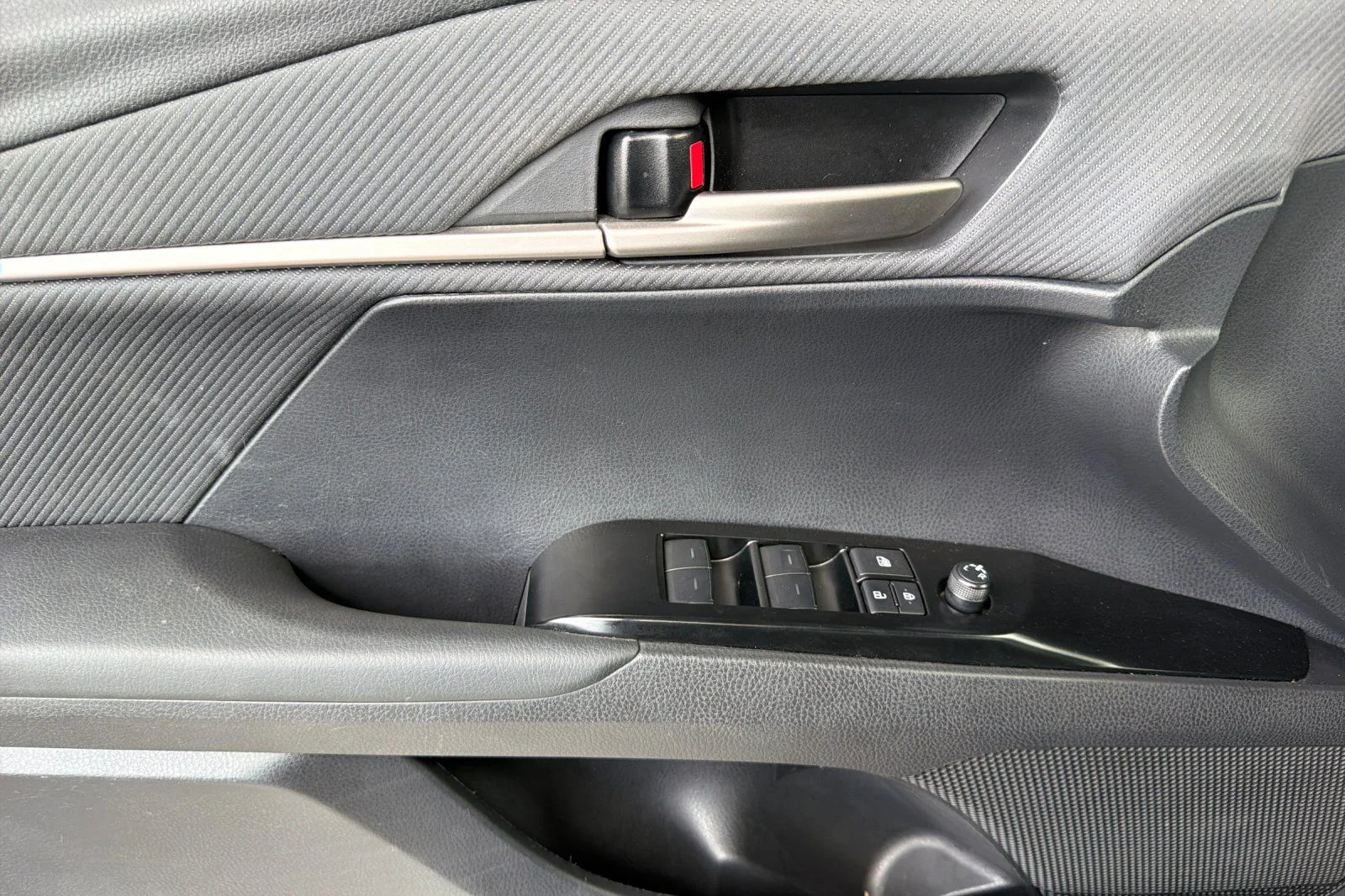 Used 2025 Blue Toyota SE image 13