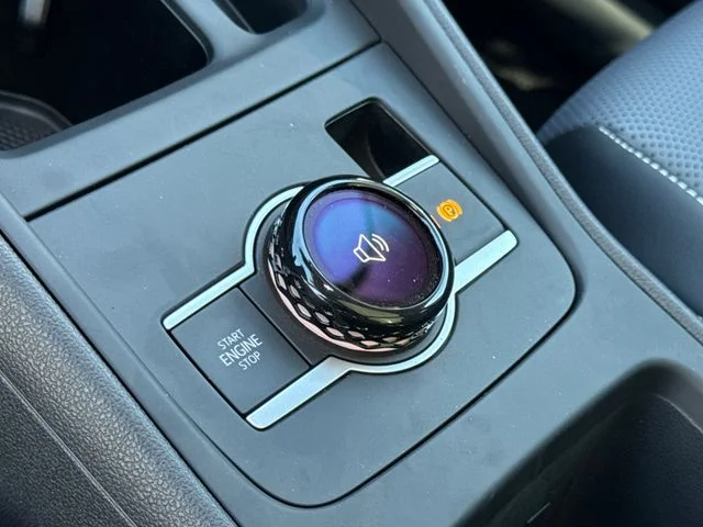 New 2026 Deep Black Pearl Volkswagen 2.0T SE image 37
