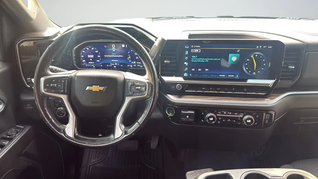 2022 Chevrolet Silverado 1500 LT - Photo 13