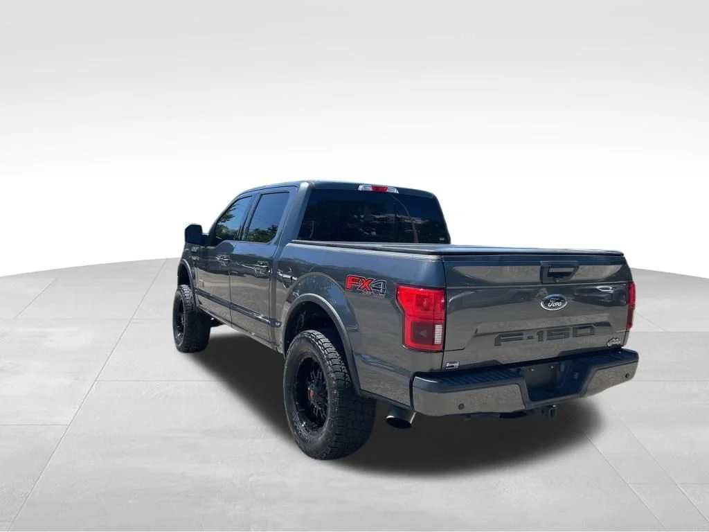 Used 2018 Gray Ford XLT image 3
