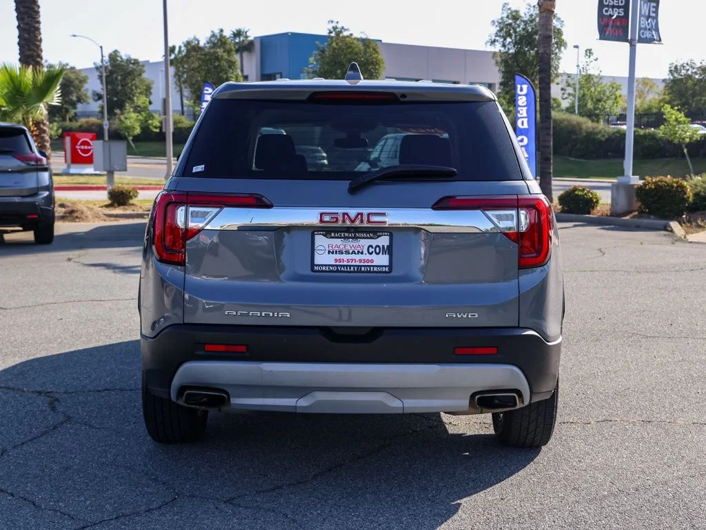 Used 2022 Gray GMC SLE image 5