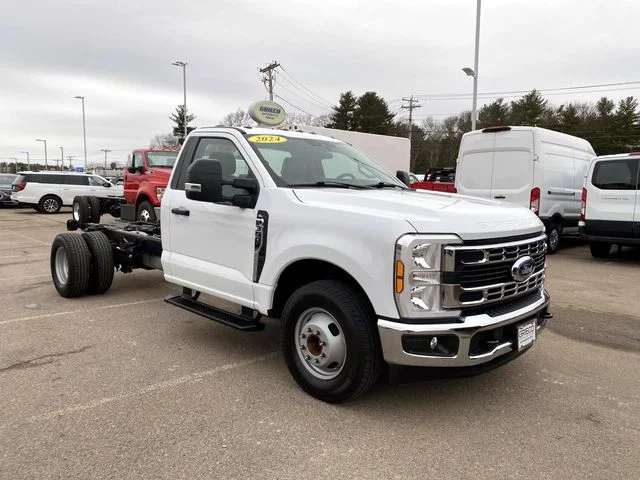 2024 Ford F-350 XL Regular Cab 169-In DRW's photo