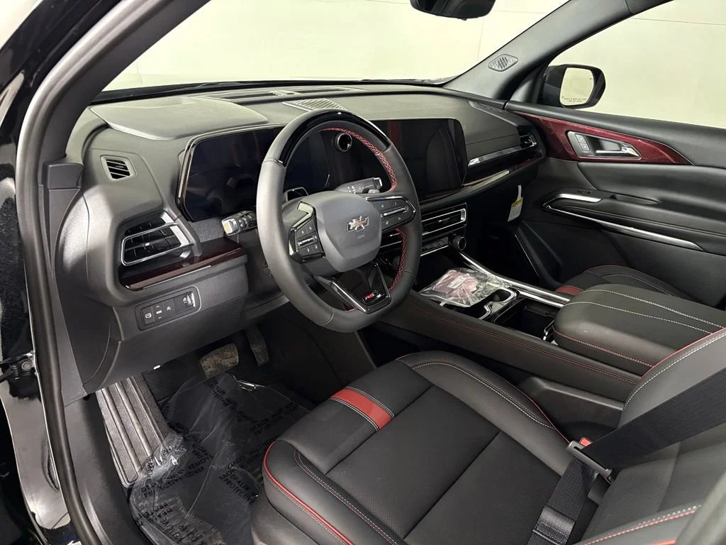 2027 Chevrolet Traverse RS - Photo 20