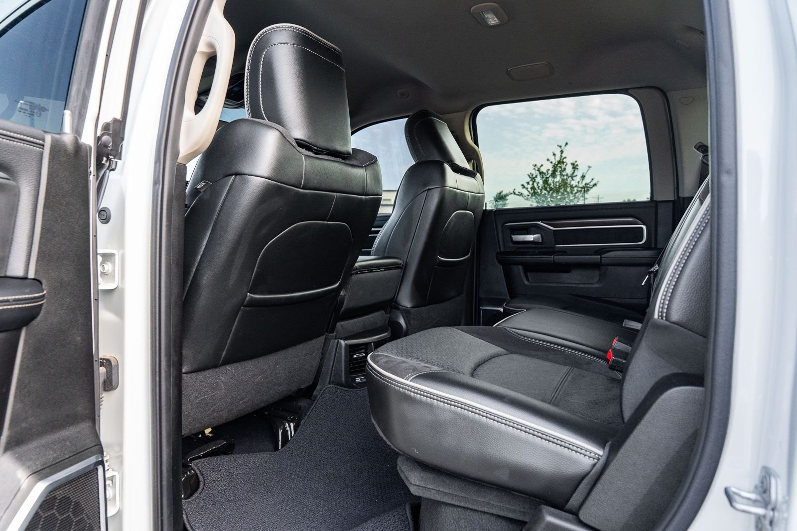 Used 2024 White Ram Laramie image 16