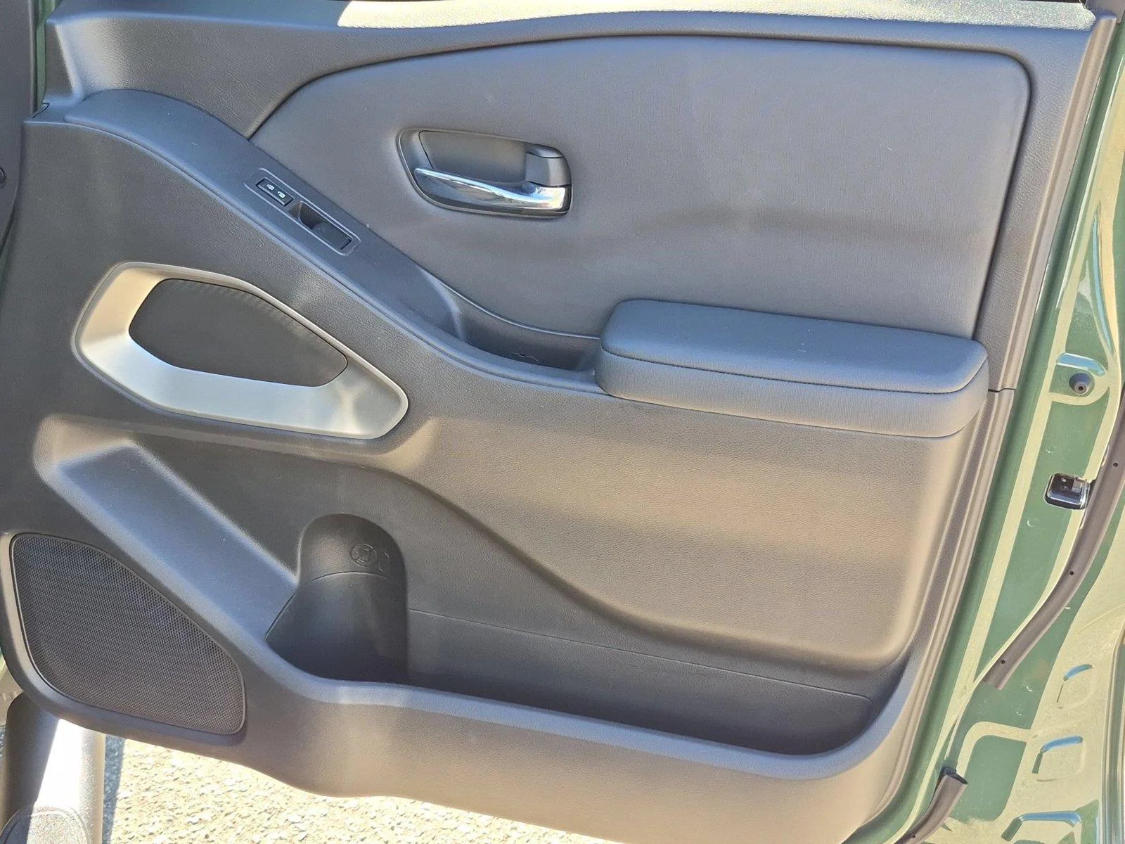 Used 2022 Gun Metallic Nissan SV image 29