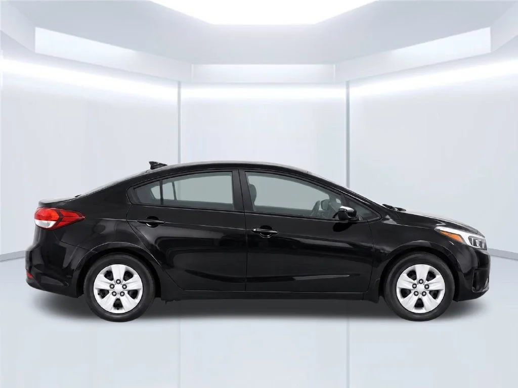 Certified Used 2018 Black Kia LX image 10