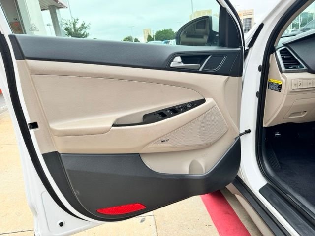 Used 2018 White Hyundai SEL Plus image 32