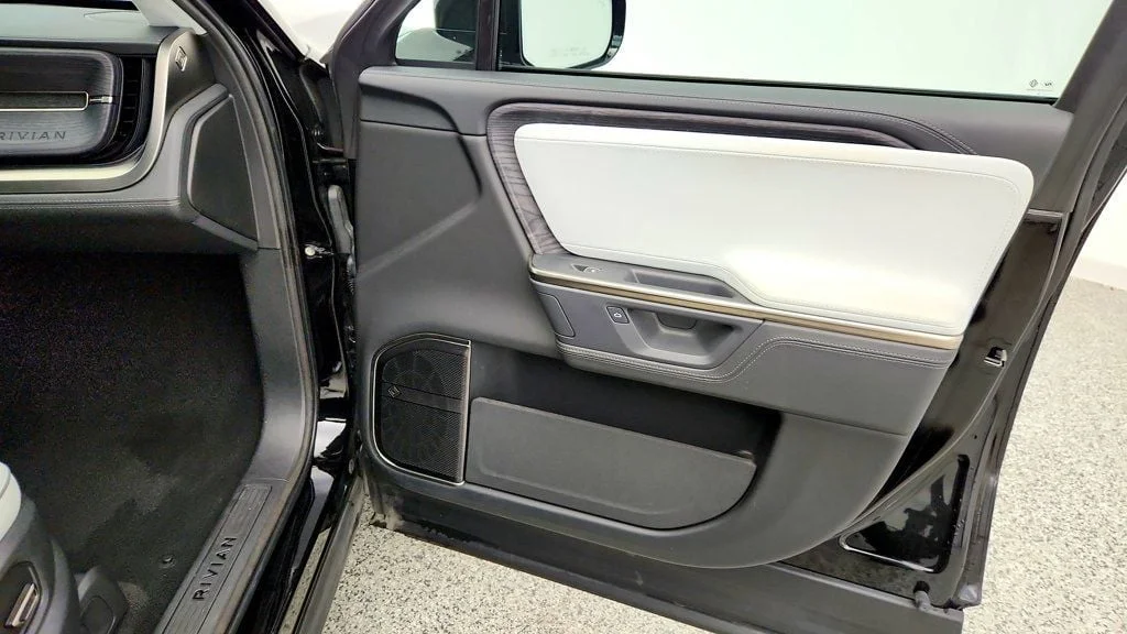 Used 2025 Midnight Rivian Adventure Dual-Motor Large Pack image 26