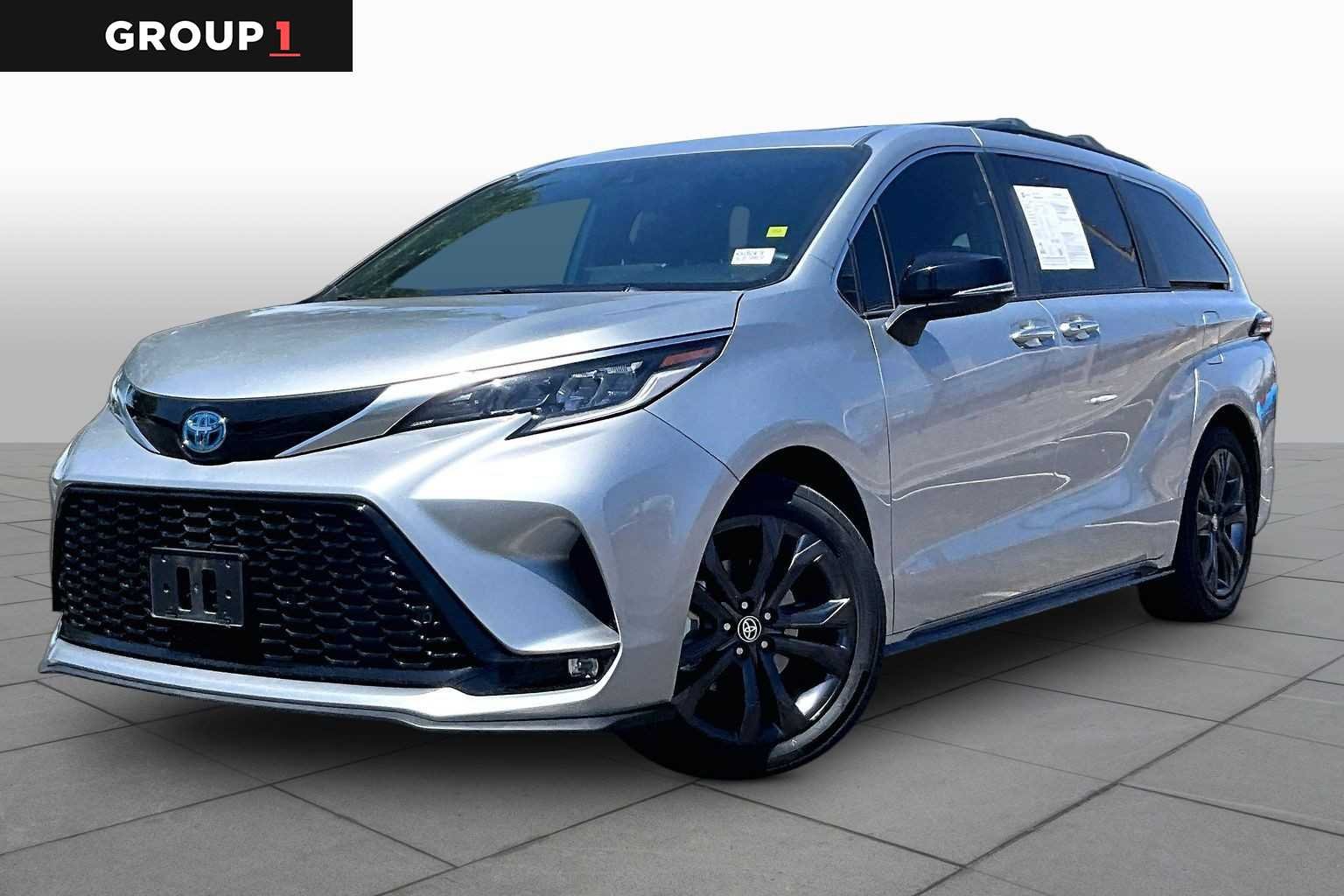 Certified Pre-Owned 2024 Toyota Sienna XSE FWD 7-Passenger in