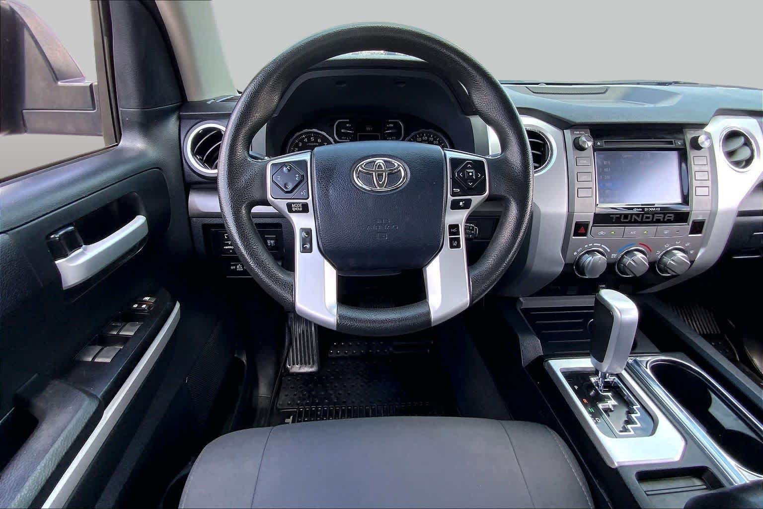 Used 2019 Midnight Black Metallic Toyota SR5 image 6